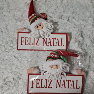 PLACA DECORATIVA COM PELUCIA DE PAPAI NOEL FELIZ NATAL